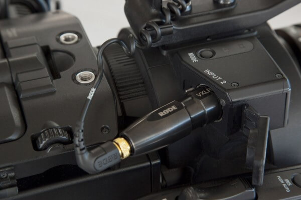 Røde VXLR+, Steckeradapter TRS-Klinke (3,5 mm) auf XLR3M, mit Spannungswandler von Phantomspeisung (